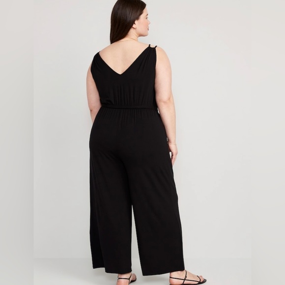 NWT! Black Sleeveless Double-Strap Ankle-Length Jumpsuit - Multiple - Picture 8 of 8